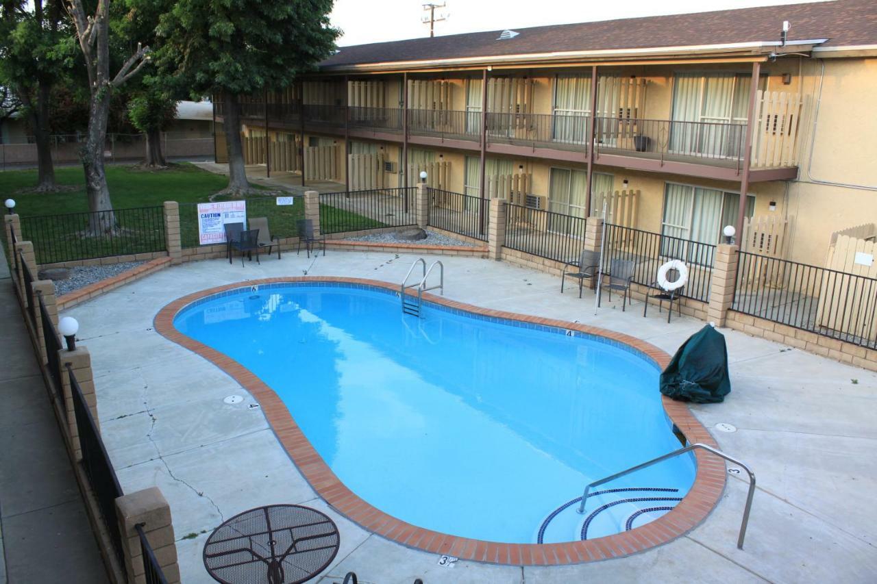 Menifee Inn Exterior foto